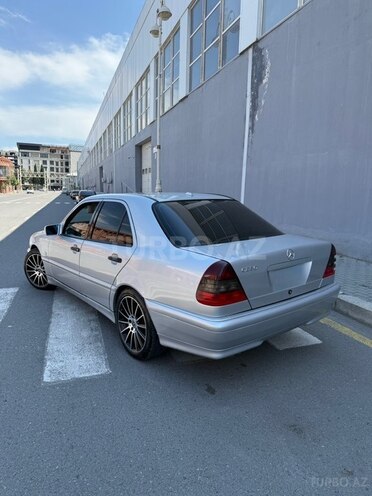 Mercedes C 230-3