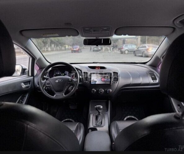 Kia Cerato-7