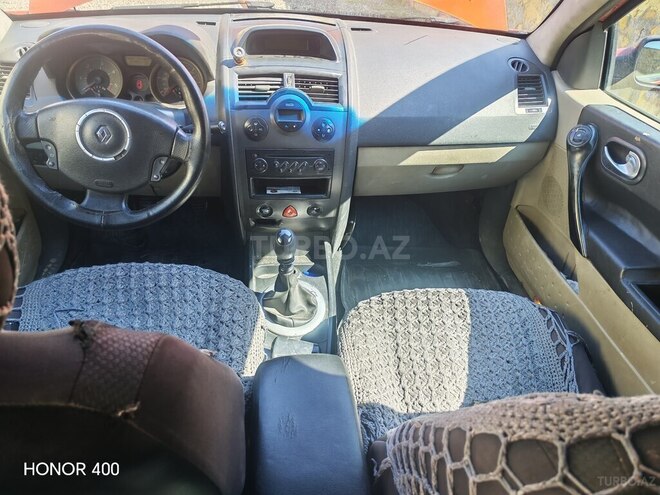 Renault Megane-2