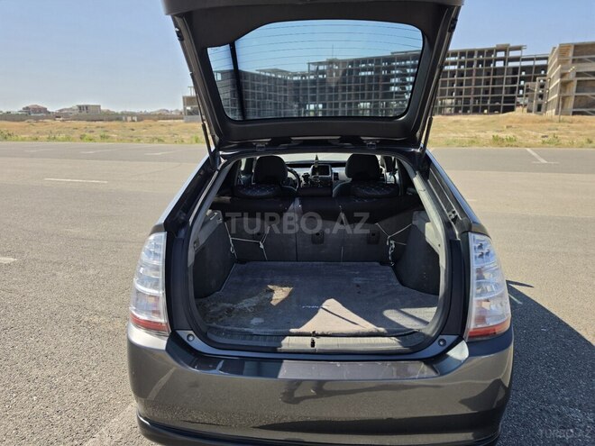 Toyota Prius-3