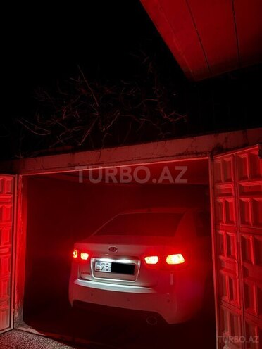 Kia Cerato-4