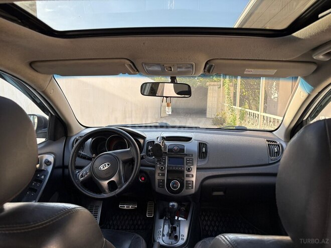 Kia Cerato-7