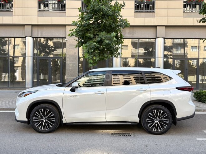Toyota Highlander-3
