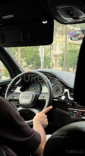 Audi Q7-12