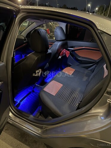 LADA (VAZ) Vesta Cross-6