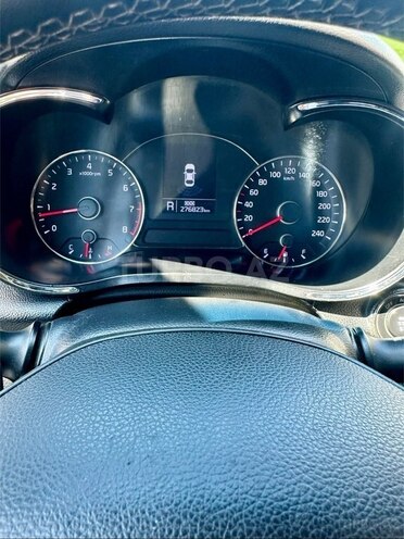 Kia Cerato-8