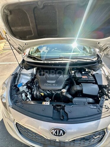 Kia Cerato-12