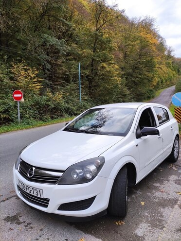 Opel Astra-4