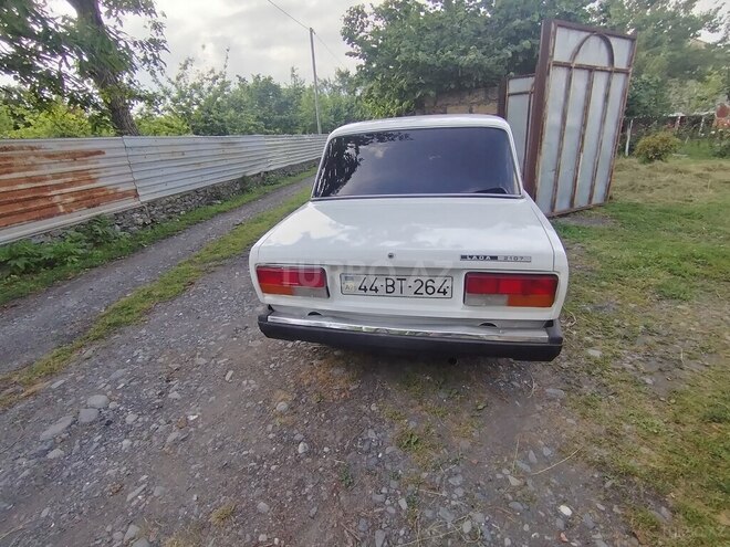 LADA (VAZ) 2107-4
