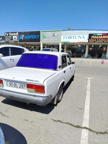 LADA (VAZ) 2107-2
