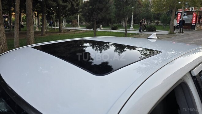 Mercedes E 320-13