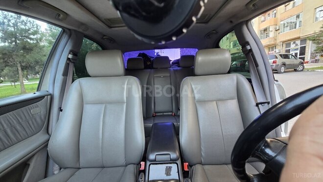 Mercedes E 320-14