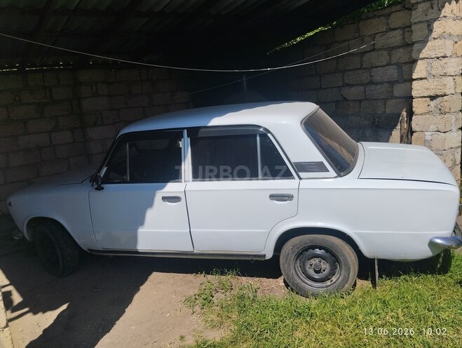 LADA (VAZ) 21011-10
