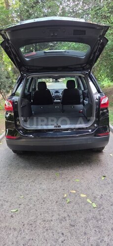 Chevrolet Equinox-12