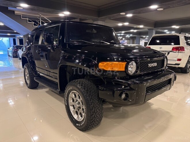 Toyota FJ Cruiser-3
