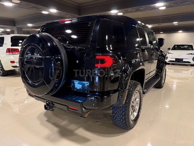 Toyota FJ Cruiser-5