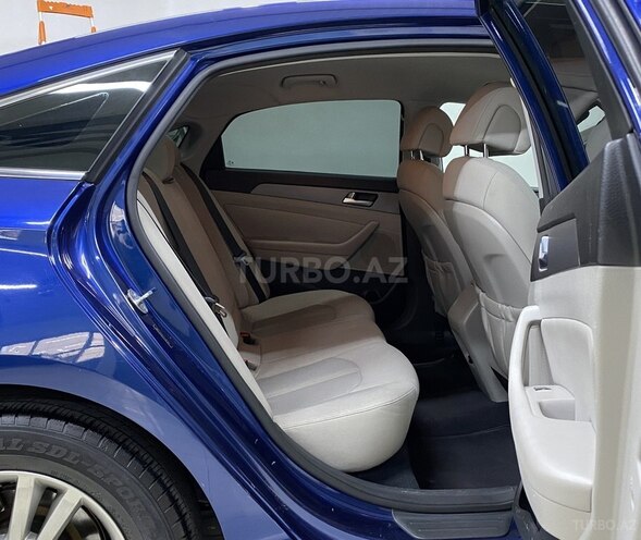 Hyundai Sonata-18