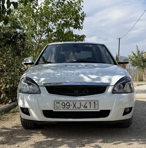 LADA (VAZ) Priora-1