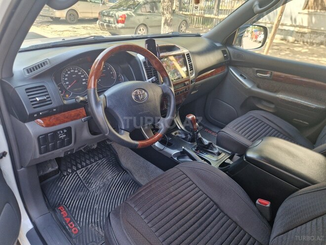 Toyota Land Cruiser Prado-9