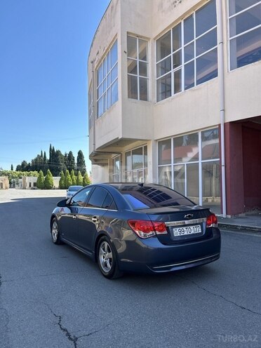 Chevrolet Cruze-4