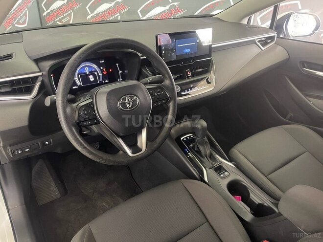 Toyota Corolla-13