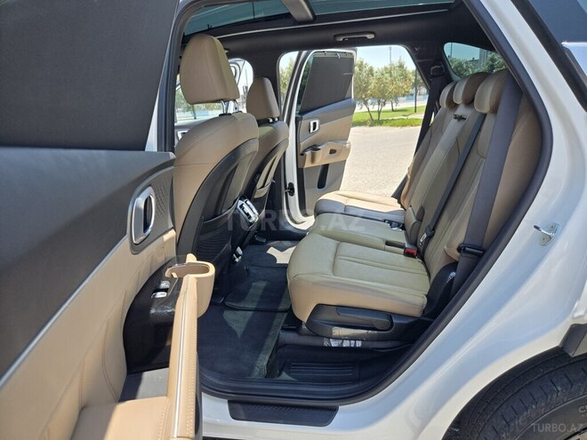 Kia Sorento-12