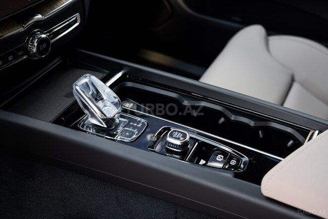 Volvo XC60 2026, 0 km - 2.0 l - Bakı