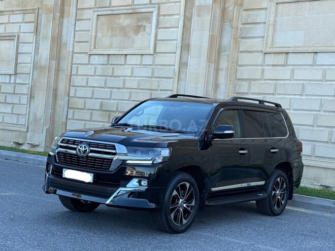 Toyota Land Cruiser-4