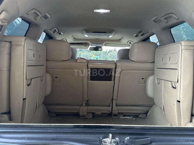 Lexus LX 570-13