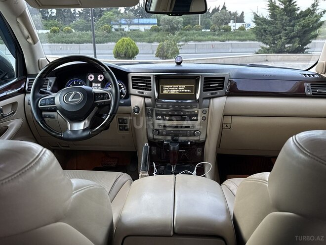 Lexus LX 570-9