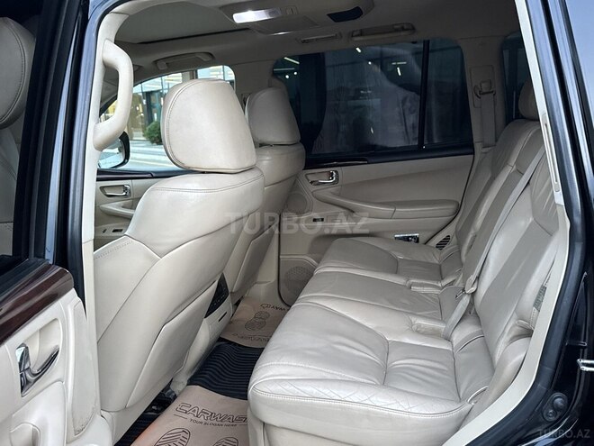 Lexus LX 570-18