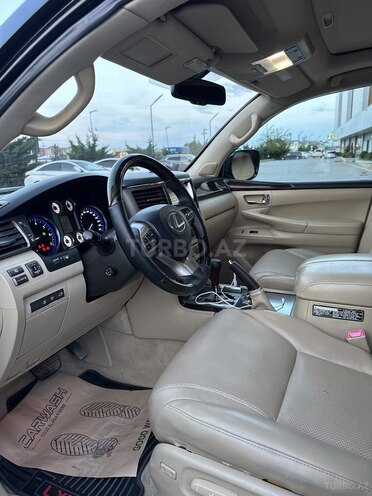 Lexus LX 570-15