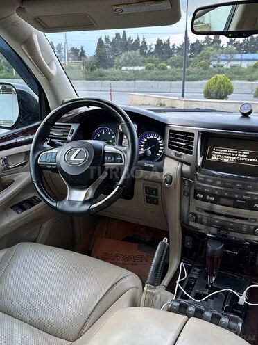 Lexus LX 570-10