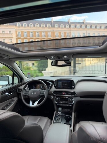 Hyundai Santa Fe-5