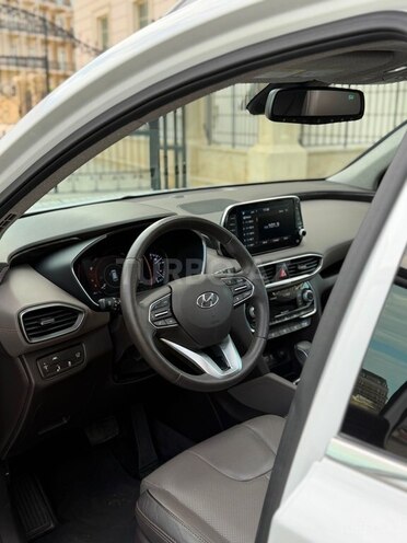 Hyundai Santa Fe-6