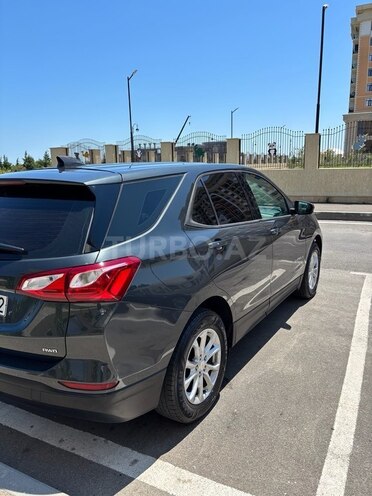 Chevrolet Equinox-4
