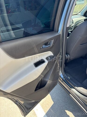 Chevrolet Equinox-11