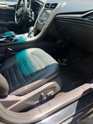 Ford Fusion (North America)-8