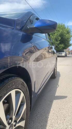 Hyundai Accent-6