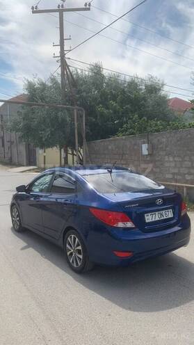 Hyundai Accent-5