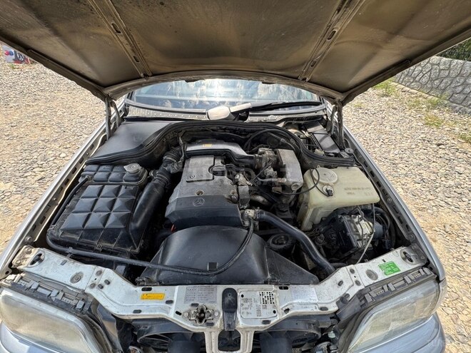 Mercedes C 200-9