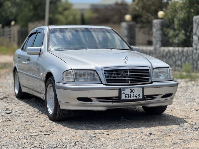 Mercedes C 200-2