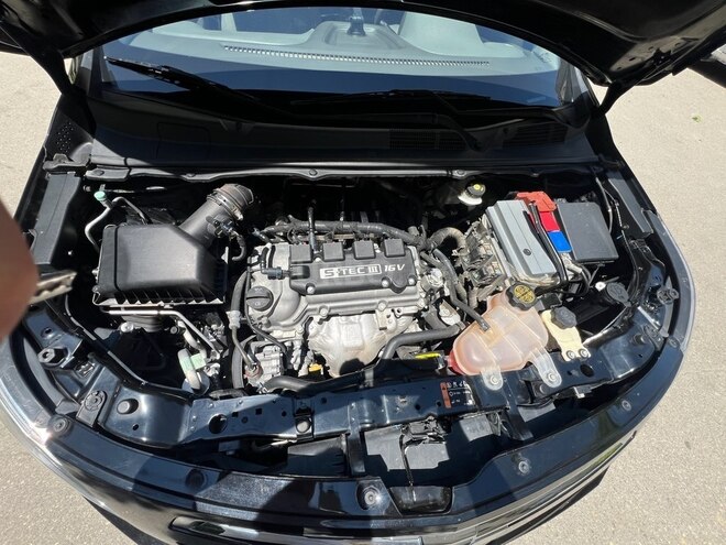 Chevrolet Cobalt-5