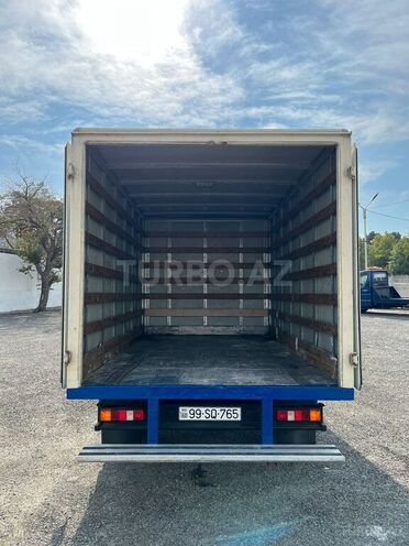 Ford Transit-12