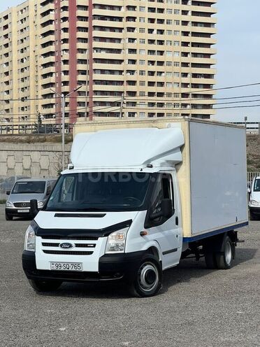 Ford Transit-1