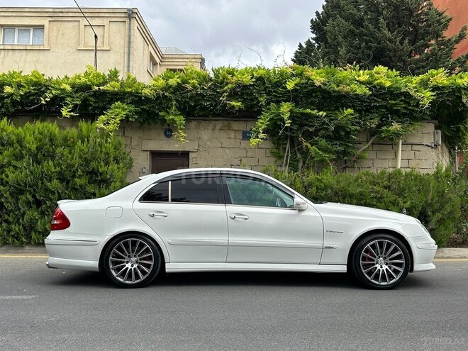 Mercedes E 240-5