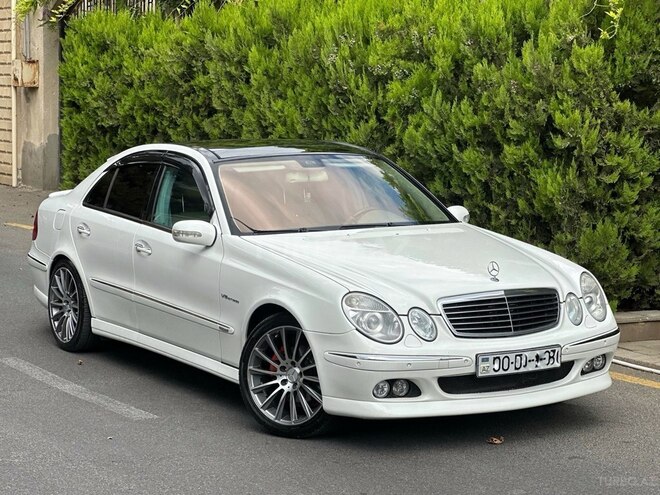 Mercedes E 240-2