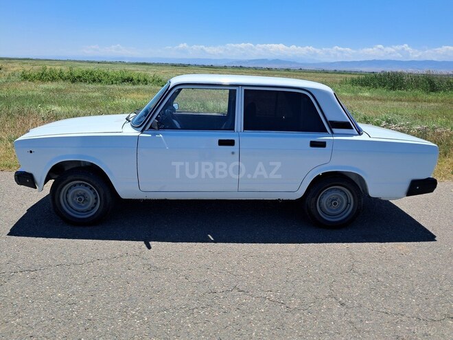 LADA (VAZ) 2107-3