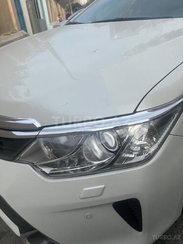 Toyota Camry-16