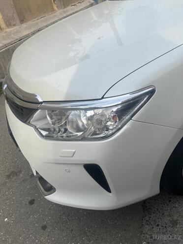Toyota Camry-4